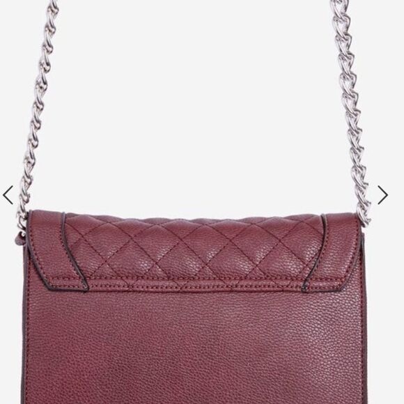 JustFab Talon Crossbody Burgundy Bag with Chain Shoulder Strap - Picture 2 of 4